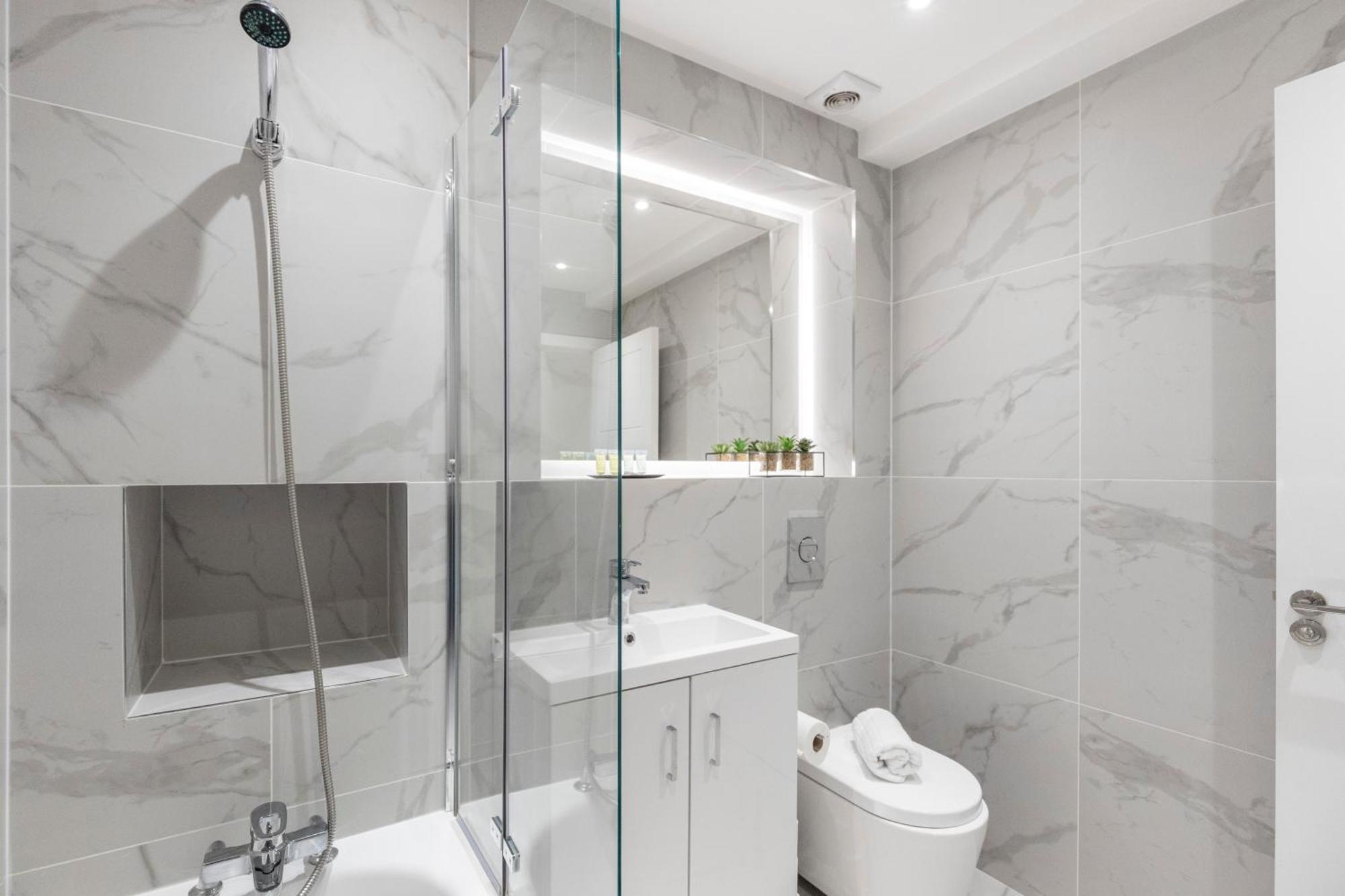 Bright And Spacious Apartment - Excellent Location Лондон Екстер'єр фото